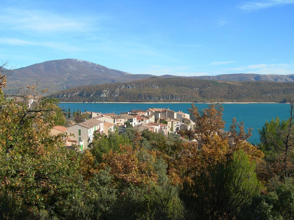 B&B Villa Les Tamaris Régusse Buitenkant foto