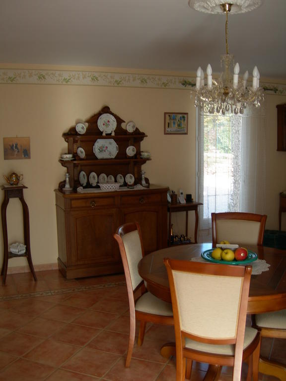 B&B Villa Les Tamaris Régusse Buitenkant foto